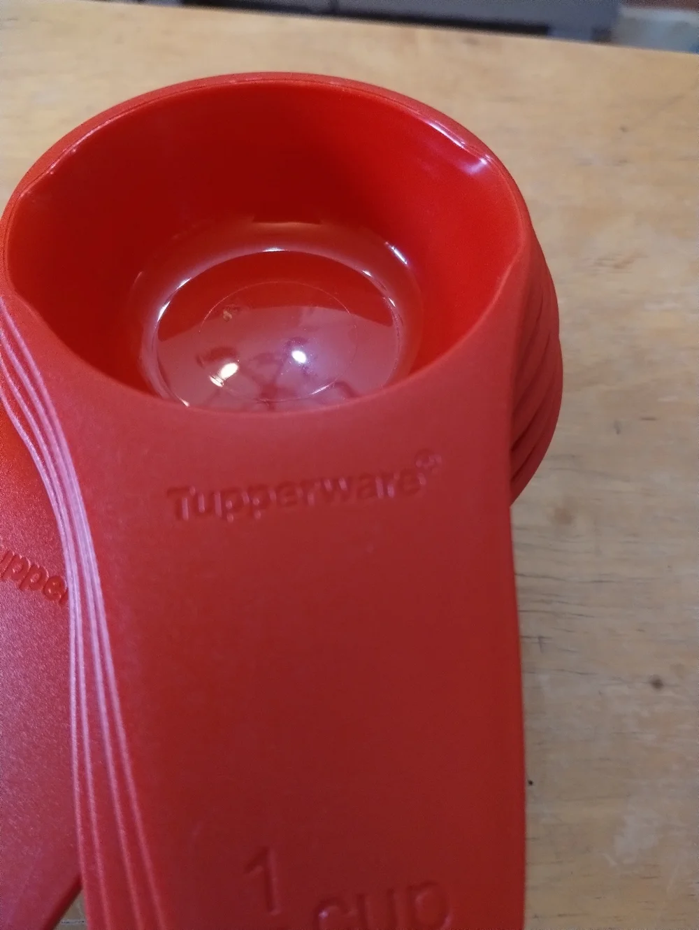 NEW Tupperware Measuring Cups Set Red 1/4 1/3 1/2 3/4 1 Cup Kitchen Baking Tools
